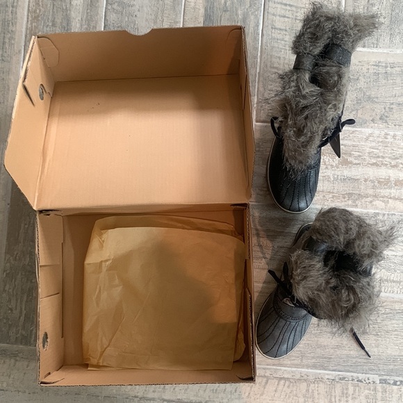 SOREL Tofino Boot (Grey/Black) - Picture 9 of 12